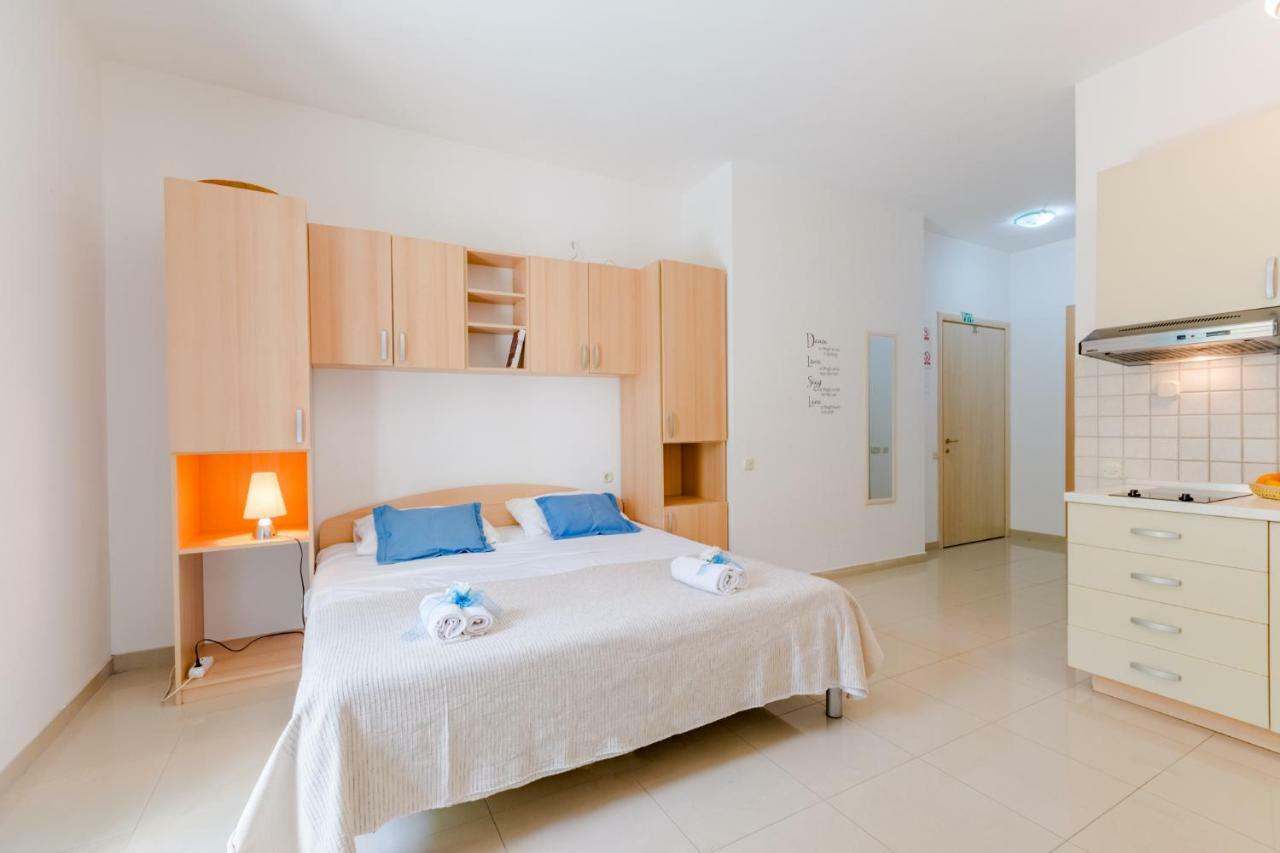Holiday House Barbara Supetar Ngoại thất bức ảnh