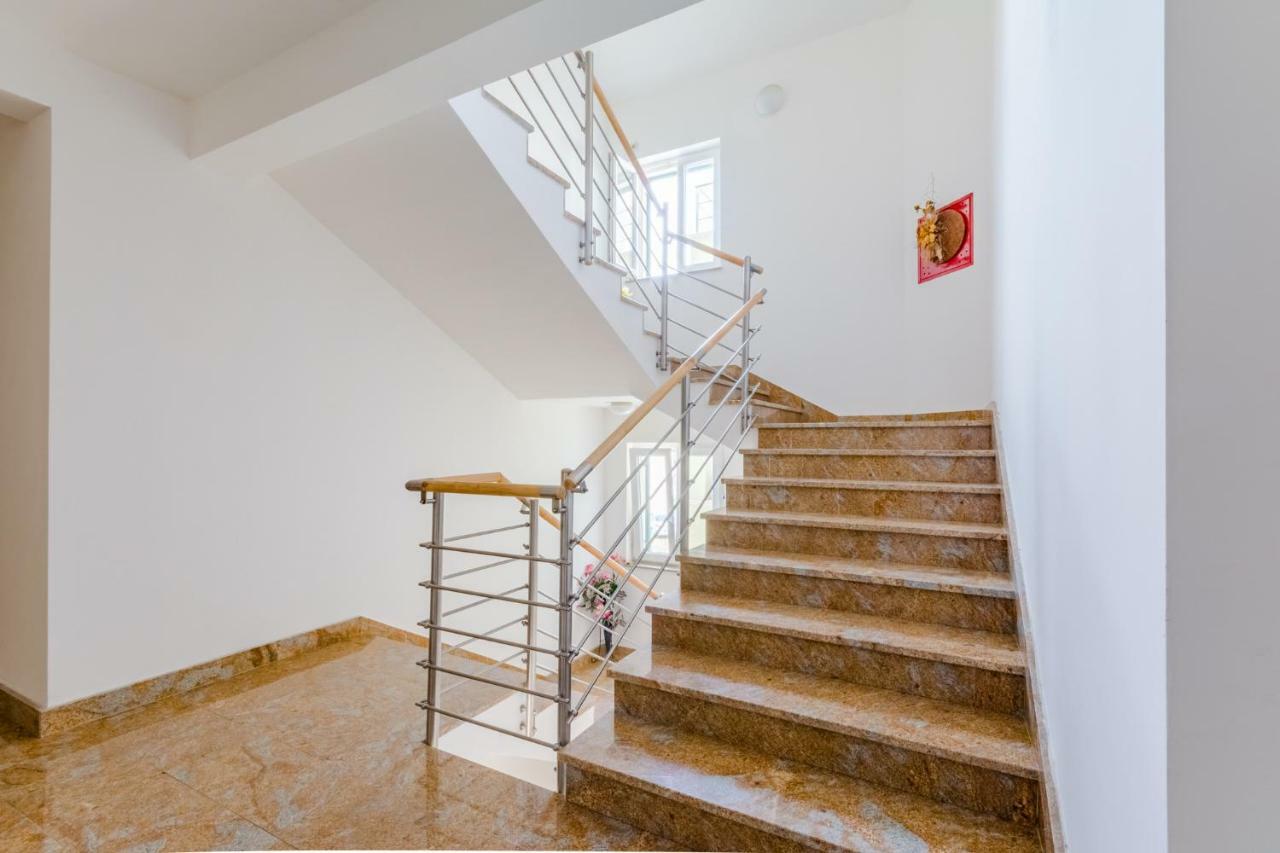 Holiday House Barbara Supetar Ngoại thất bức ảnh