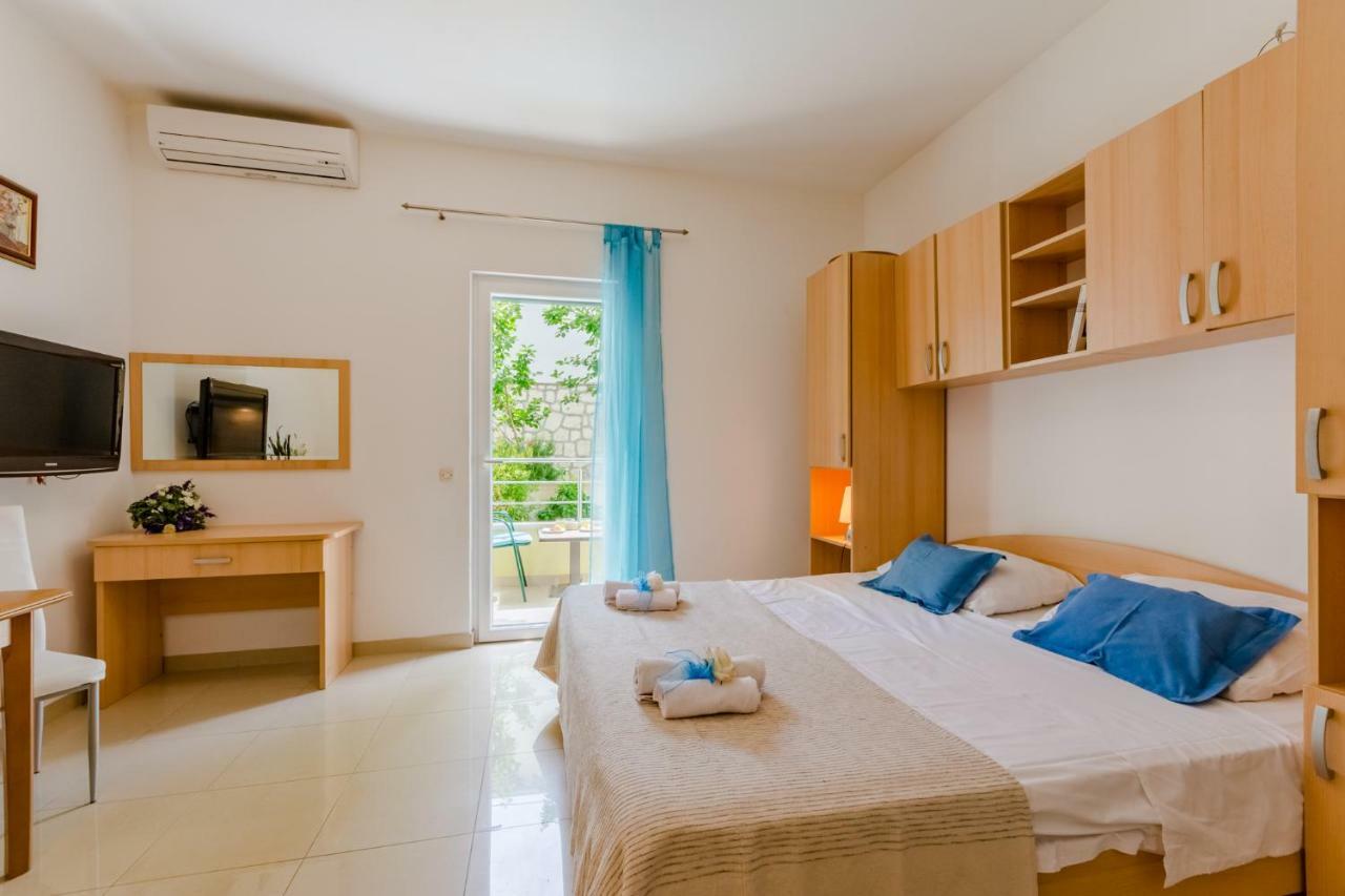 Holiday House Barbara Supetar Ngoại thất bức ảnh